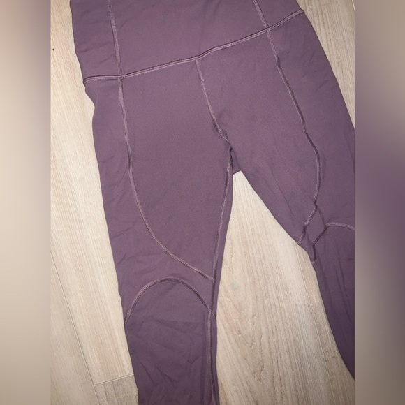 ATHLETA Purple Rise Up Rib 7/8 Tight Yoga Leggings Size Small Petite Violet - Picture 2 of 6